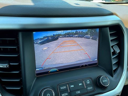 Used 2017 GMC Acadia SLT FWD image 23