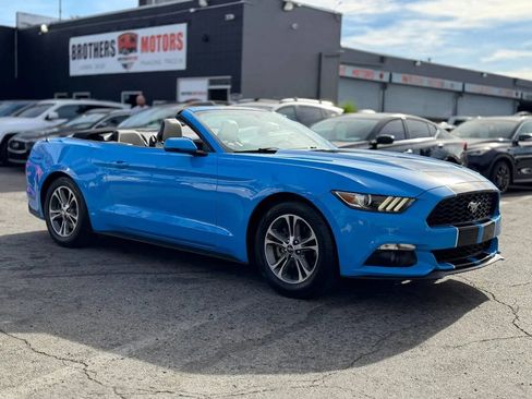 Used 2017 Ford Mustang Premium image 20