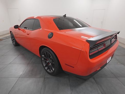 Used 2022 Dodge Challenger R/T Scat Pack w/ Shaker Package image 3