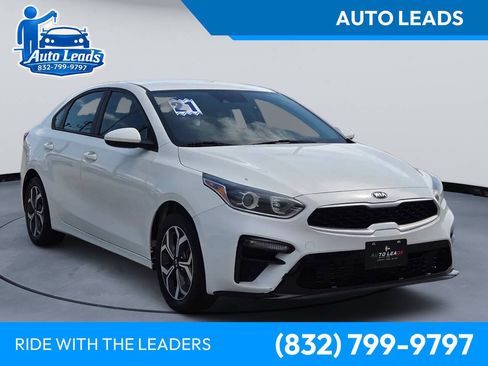 Used 2021 Kia Forte LXS FWD image 1