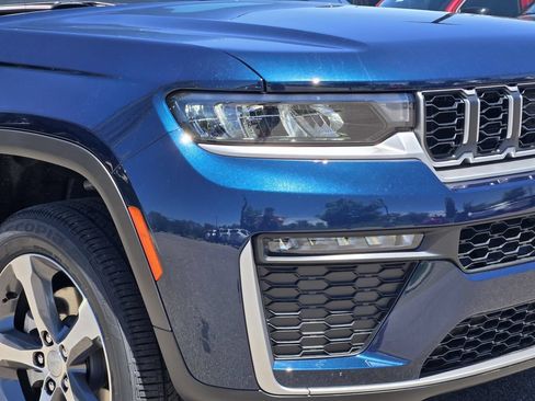 New 2026 Jeep Grand Cherokee L Limited w/ Trailer Tow Package AWD/4WD image 4