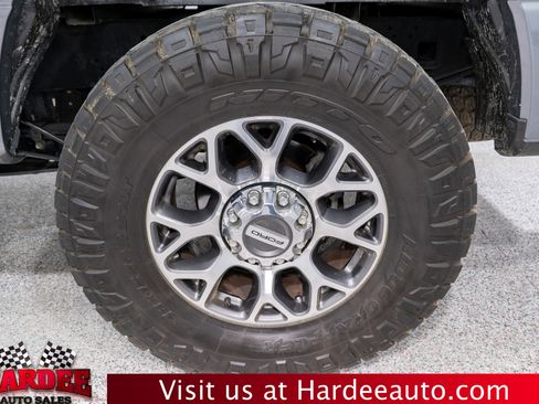 Used 2022 Ford F250 Lariat w/ Lariat Ultimate Package image 10