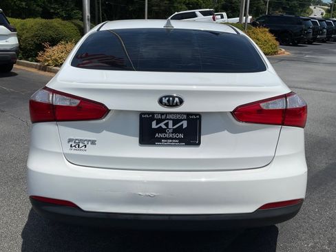 Used 2016 Kia Forte LX FWD image 4
