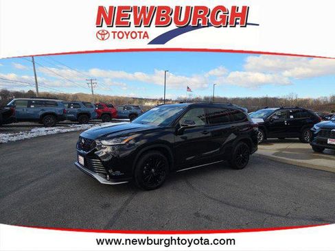 Certified 2023 Toyota Highlander XSE image 1