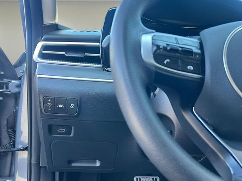 Used 2021 Kia K5 LXS image 19