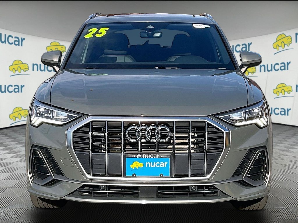 Used 2025 Audi Q3 2.0T Premium AWD/4WD image 2