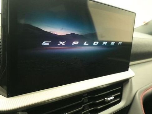 New 2026 Ford Explorer ST-Line AWD/4WD image 16