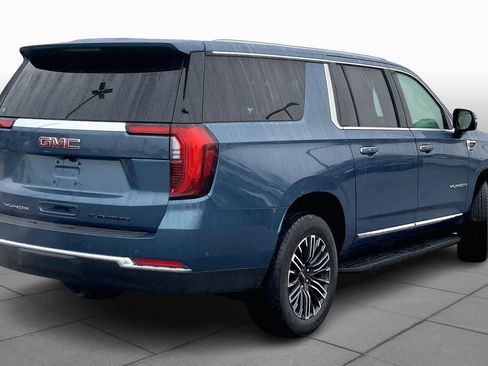 Used 2025 GMC Yukon XL Elevation image 12