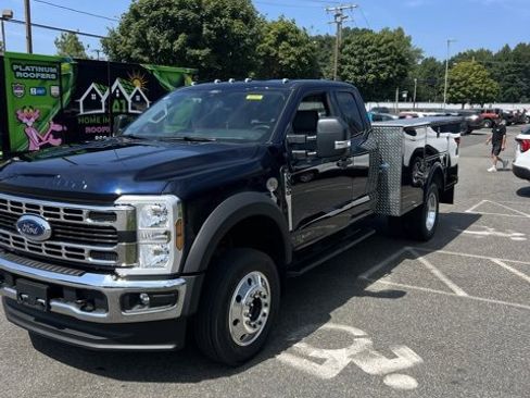 New 2025 Ford F450 XLT w/ XLT Value Package image 2