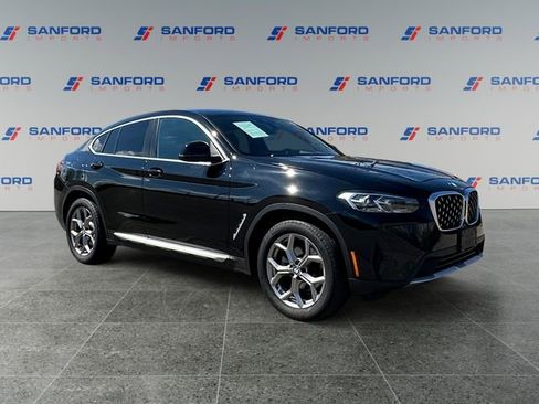 Used 2023 BMW X4 xDrive30i w/ Premium Package image 7