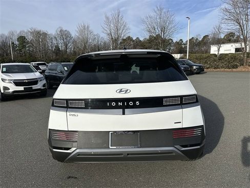 Used 2023 Hyundai Ioniq 5 SEL image 4