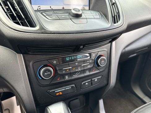 Used 2018 Ford Escape SEL FWD image 32
