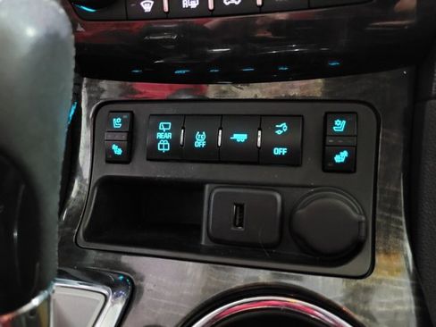 Used 2015 Buick Enclave Premium image 41