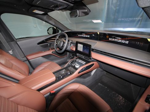 New 2026 Lincoln Nautilus Reserve image 25