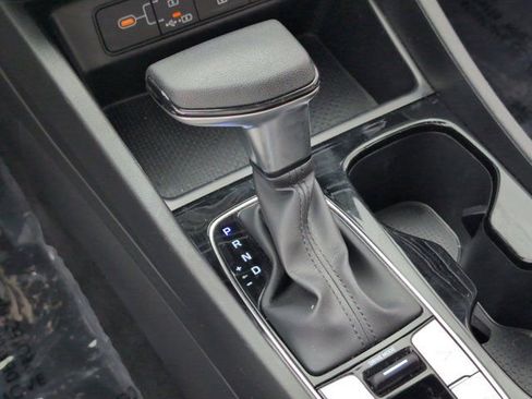 Used 2025 Hyundai Santa Cruz SEL FWD image 19