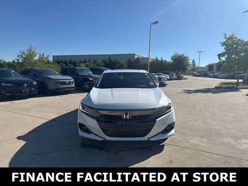Used 2022 Honda Accord Sport image 2