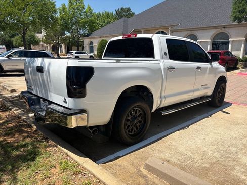 Used 2013 Toyota Tundra 2WD CrewMax w/ Tow Pkg image 9