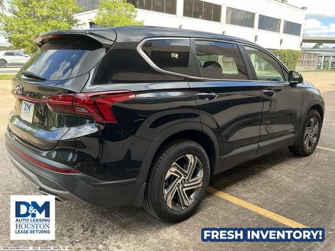 Used 2021 Hyundai Santa Fe SE FWD image 5