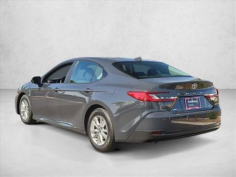 Used 2025 Toyota Camry LE FWD image 8