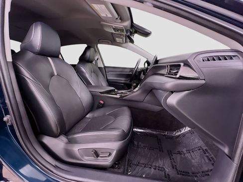 Used 2021 Toyota Camry XSE w/ Carpet Mat Package (TMS) image 28