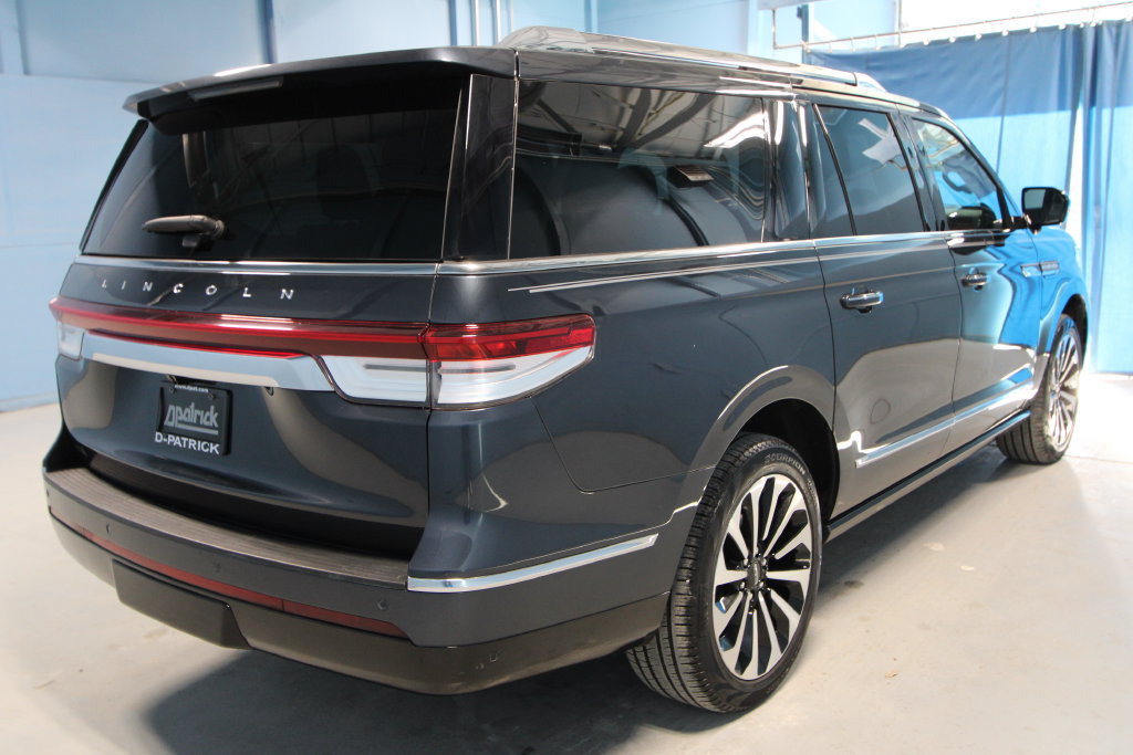 Used 2024 Lincoln Navigator L Reserve AWD/4WD image 35