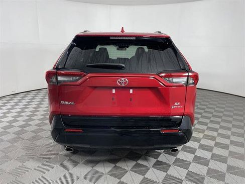 New 2025 Toyota RAV4 SE image 6