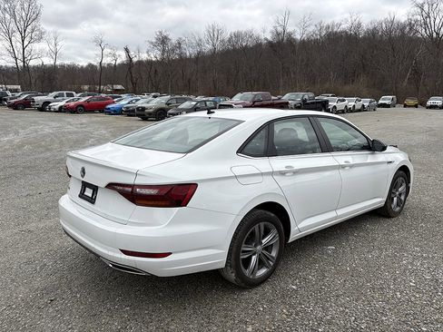 Used 2019 Volkswagen Jetta R-Line w/ R-Line Cold Weather Package image 2