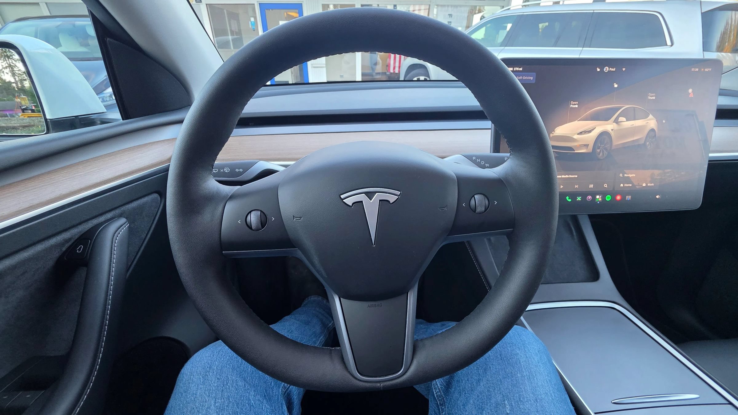Used 2024 Tesla Model Y Long Range AWD/4WD image 15