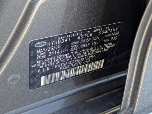 Used 2019 Genesis G70 2.0T Advanced w/ Elite Package image 42