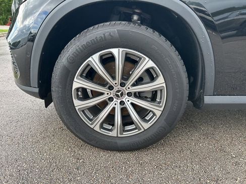 Used 2024 Mercedes-Benz GLC 300 4MATIC image 47