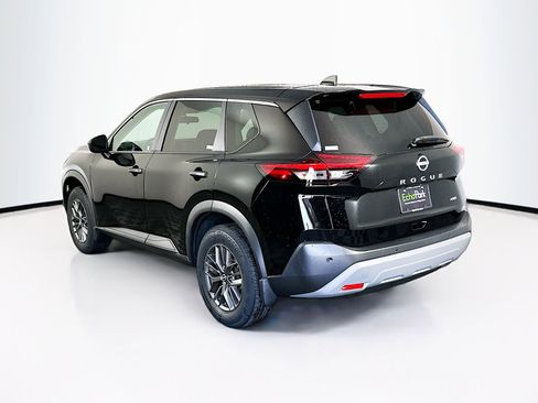 Used 2023 Nissan Rogue S image 5