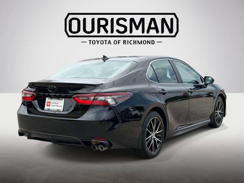 Certified 2024 Toyota Camry SE w/ Cold Weather Package FWD image 19