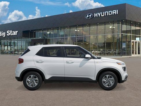 New 2026 Hyundai Venue SE image 7