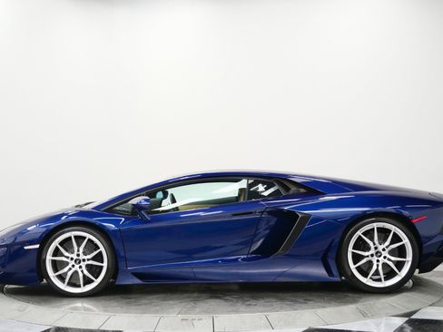 Used 2014 Lamborghini Aventador LP 700-4 image 6