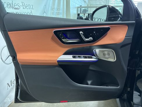 New 2026 Mercedes-Benz GLC 300 4MATIC image 9