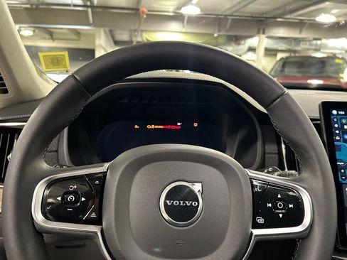 Used 2026 Volvo XC90 B6 Plus w/ Protection Package Premier AWD/4WD image 12