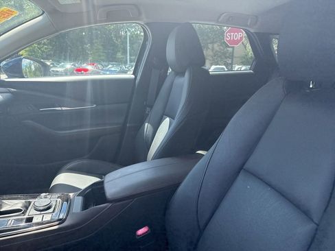 Used 2023 MAZDA CX-30 AWD 2.5 S w/ Premium Package image 16