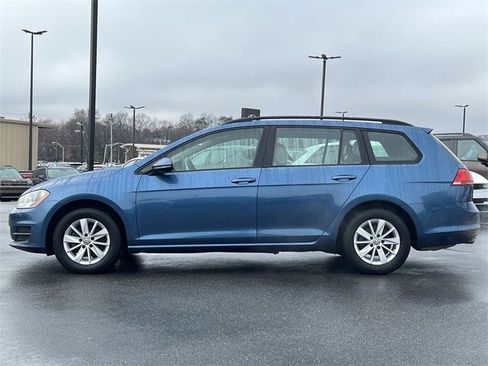 Used 2016 Volkswagen Golf S image 30