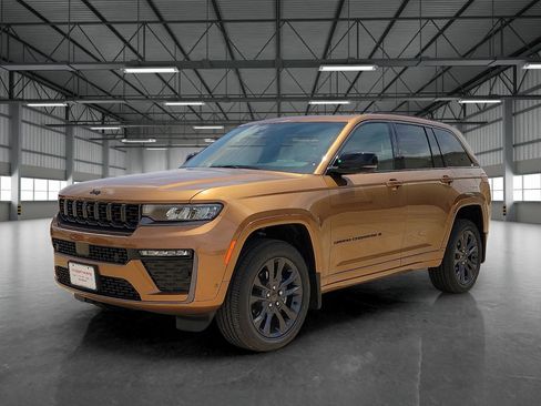 New 2026 Jeep Grand Cherokee Limited AWD/4WD image 1