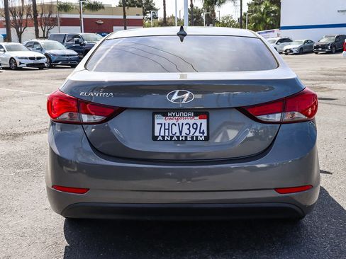 Used 2014 Hyundai Elantra SE image 7