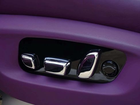 Certified 2025 Rolls-Royce Cullinan AWD/4WD image 17