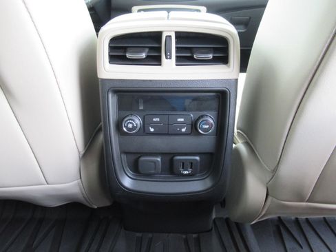 Used 2020 Buick Envision Essence FWD image 33