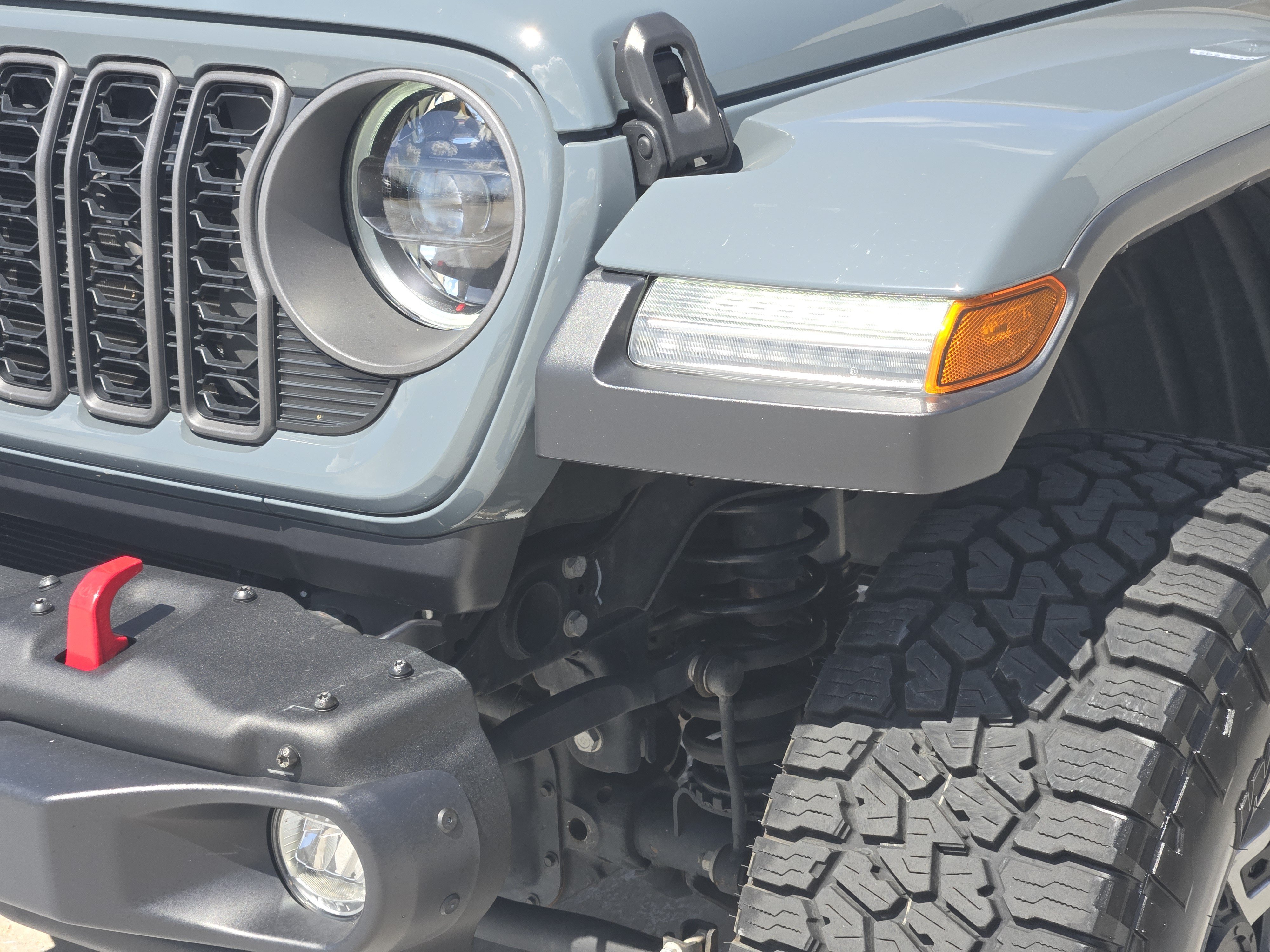 Used 2025 Jeep Gladiator Rubicon AWD/4WD image 11