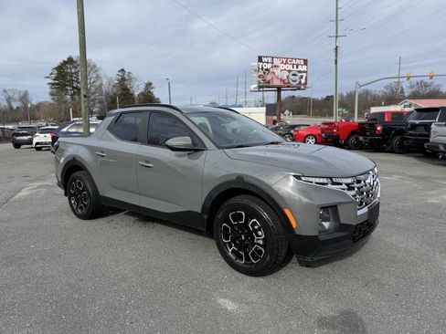 Used 2022 Hyundai Santa Cruz SEL Premium image 4