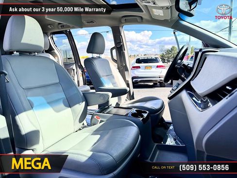 Used 2015 Toyota Sienna XLE Premium image 16