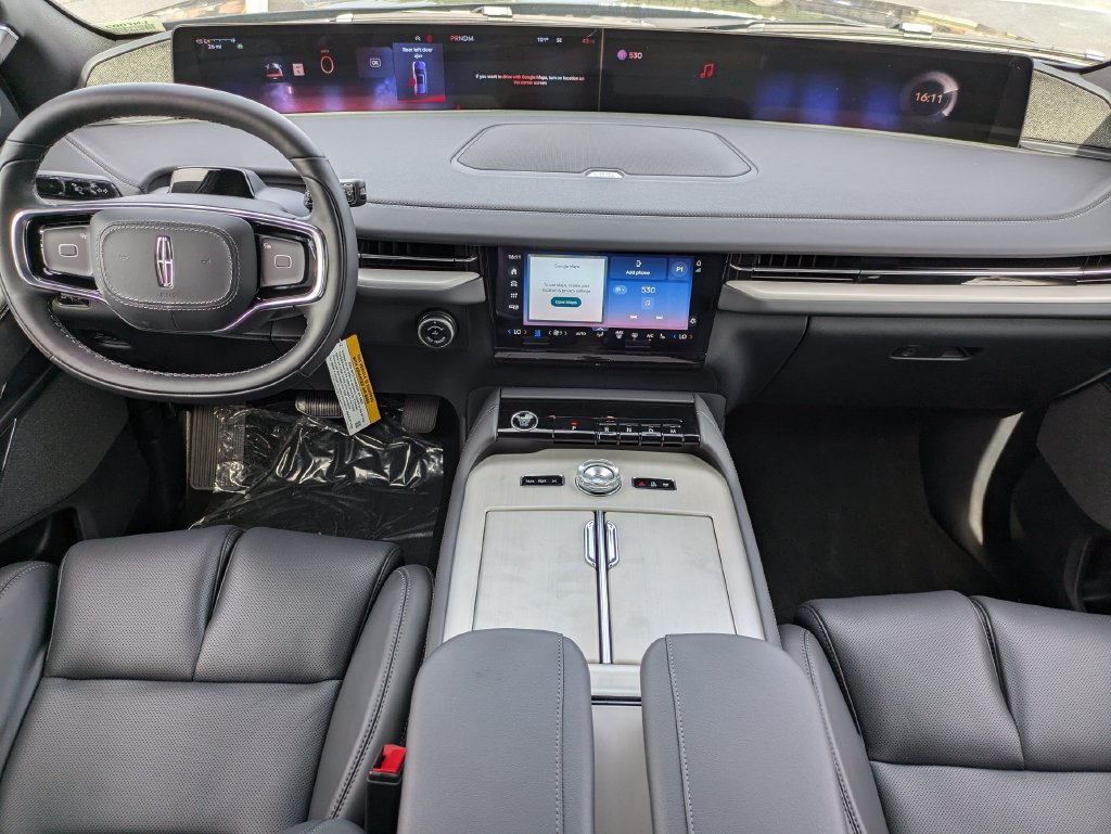 New 2027 Lincoln Navigator Reserve w/ Jet Appearance Package AWD/4WD image 16