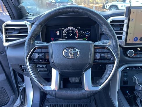 Used 2024 Toyota Sequoia Platinum image 15