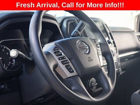 Used 2022 Nissan Titan SV AWD/4WD image 23