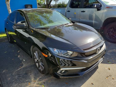 Certified 2021 Honda Civic EX image 2