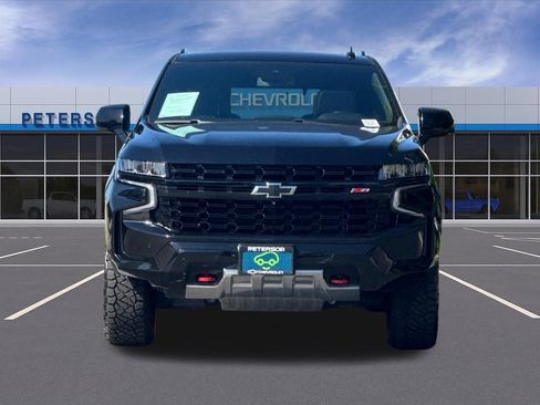 Certified 2023 Chevrolet Tahoe Z71 w/ Luxury Package AWD/4WD image 9